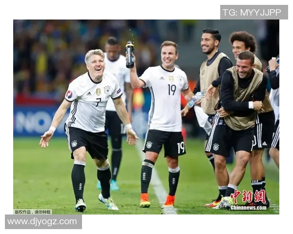 足球明星们的友谊赛场上演另类互动掏鸟趣事引发热议